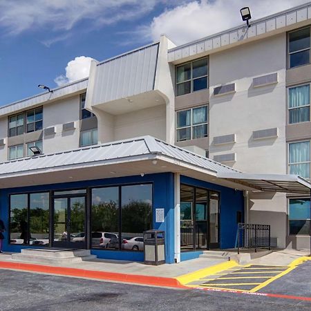 Motel 6-Fort Worth, Tx - Downtown East Екстер'єр фото
